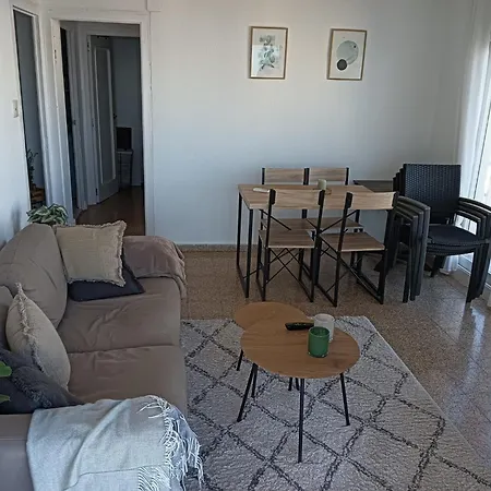 Humilde, Theka Services Apartment *